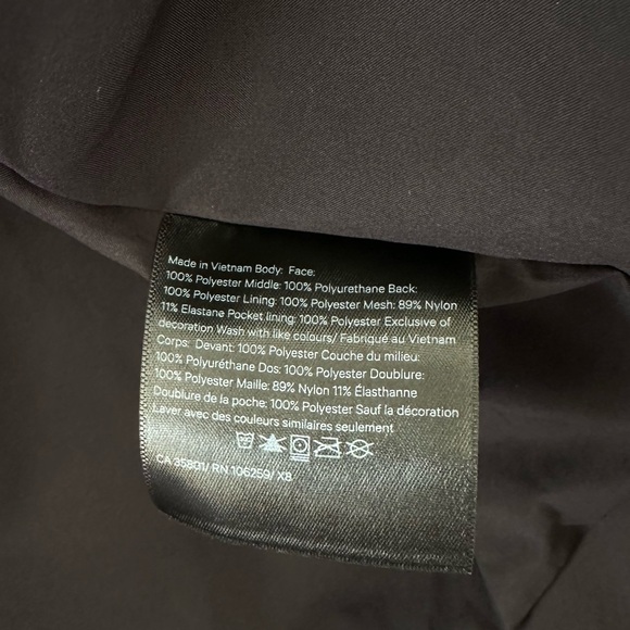 Lululemon • Rain Rebel Jacket
Black - Picture 7 of 16